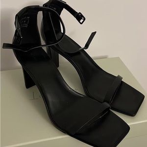 Oak + Fort Black Heels, worn once